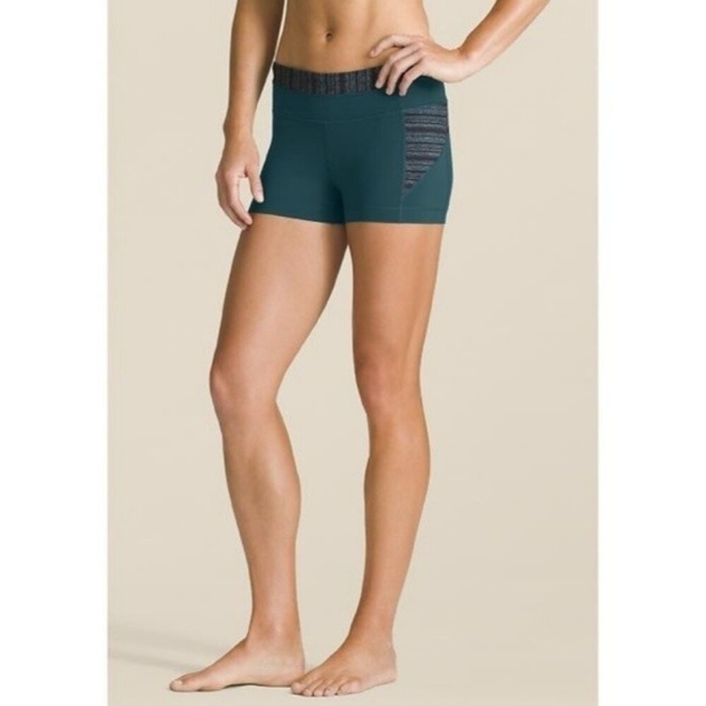 Athleta all align shorts UPF 50 teal size S